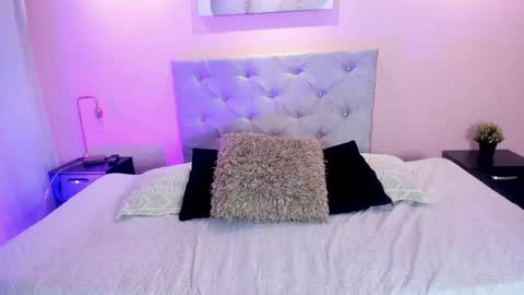 Natasha  online show from November 21, 5:04 pm