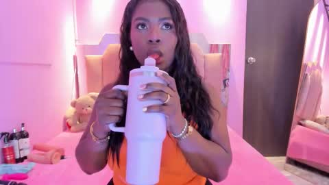 L O V E  online show from February 26, 12:37 pm