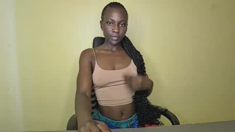 Snapshot of lovergirl2003 chatting on October 6, 10:10 am Kate online show from October 6, 10:10 am