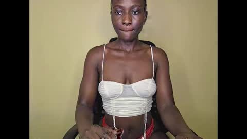 Snapshot of lovergirl2003 chatting on October 7, 10:30 am Kate online show from October 7, 10:30 am