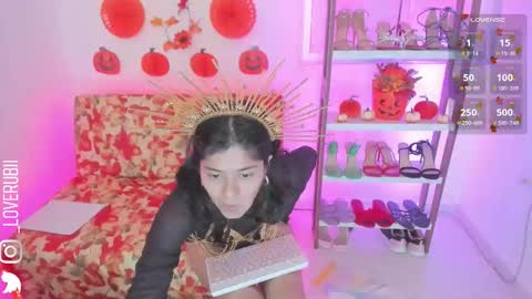 loverubii online show from October 28, 8:31 am