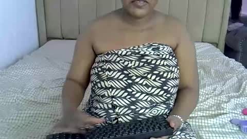 loveydivah online show from February 19, 11:10 am