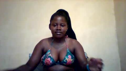 loviett online show from May 20, 1:57 am