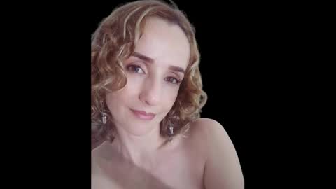 Snapshot of loving__lily chatting on March 10, 4:03 pm loving online show from March 10, 4:03 pm