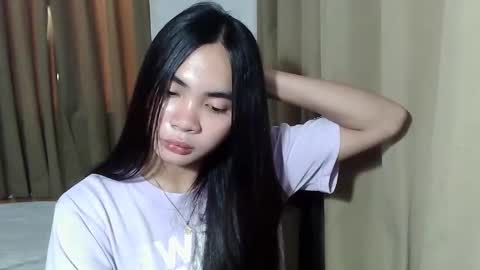 Snapshot of loving_rhean chatting on September 12, 4:57 am loving_rhean online show from September 12, 4:57 am