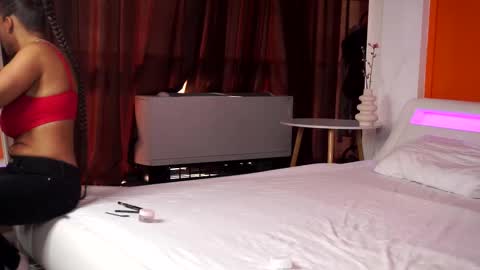 Nora online show from February 12, 7:10 am