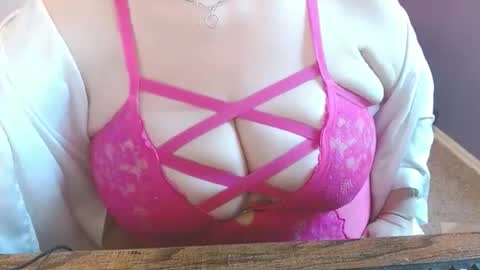 Ariel online show from February 11, 2:18 pm