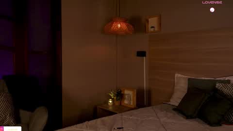  ---Goys incredible photographs online show from October 16, 1:14 pm