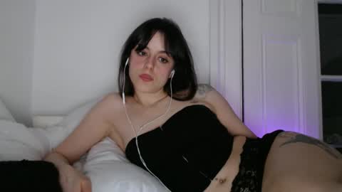 luana online show from April 7, 9:28 pm