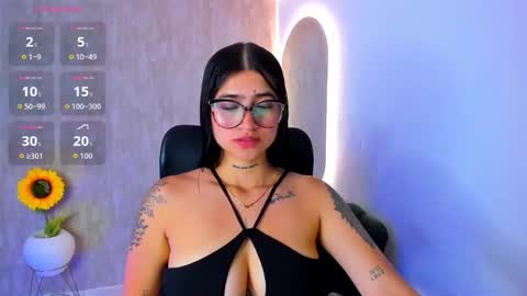 Luana online show from November 10, 12:00 pm