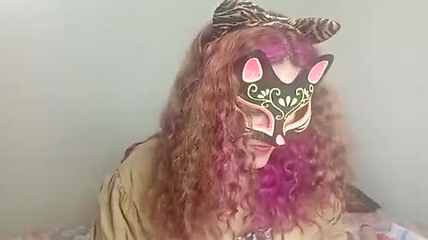 luanapowerful online show from December 13, 6:00 am