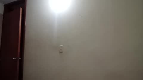 luanapowerful online show from February 22, 12:27 am