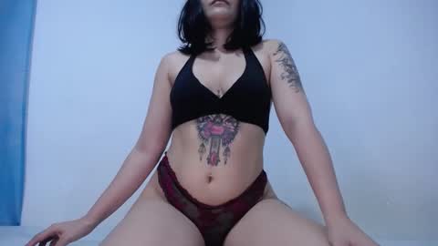 Snapshot of luccy21_ chatting on September 13, 1:57 am lucy online show from September 13, 1:57 am