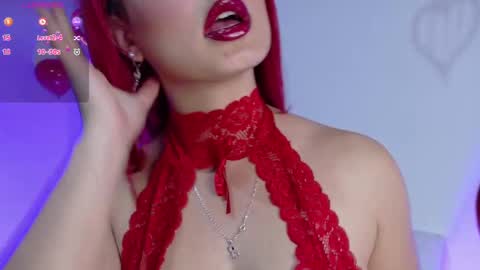 Snapshot of luccycollins_ chatting on February 13, 2:31 pm Luccy online show from February 13, 2:31 pm