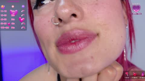 Snapshot of luccycollins_ chatting on January 20, 4:01 pm Luccy online show from January 20, 4:01 pm