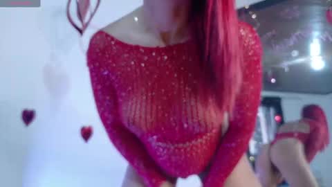 Snapshot of luccycollins_ chatting on February 18, 2:49 pm Luccy online show from February 18, 2:49 pm