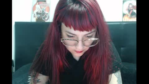 Lulu DCarton online show from April 17, 3:52 am