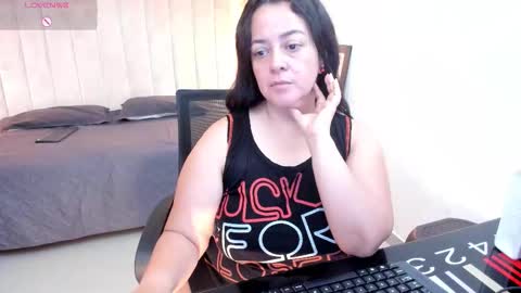 Lucia Vonne online show from February 28, 9:47 pm