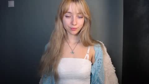 Lucy online show from November 12, 7:34 pm