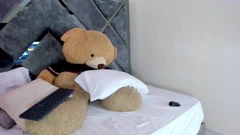 Lucia Gray online show from October 24, 9:33 pm