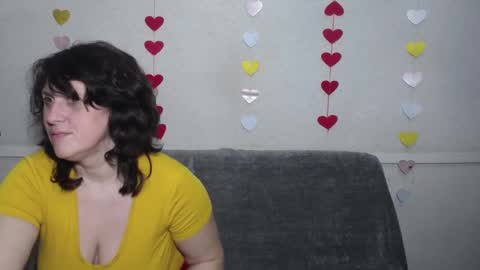 Snapshot of luciami chatting on March 11, 4:19 am LuciaMi online show from March 11, 4:19 am