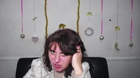 Snapshot of luciami chatting on January 14, 6:17 pm LuciaMi online show from January 14, 6:17 pm