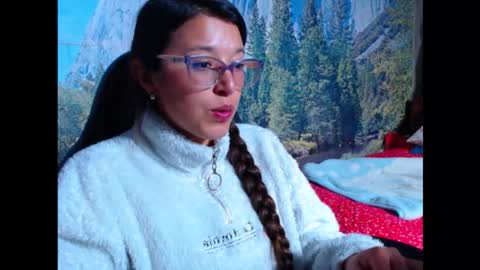 Lucy online show from September 29, 2:05 am