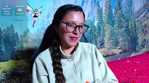 Lucy online show from December 1, 11:40 pm