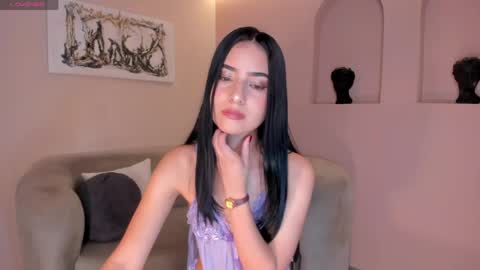 Lucie Martin online show from April 13, 7:58 pm