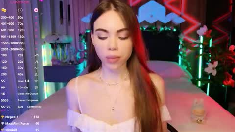 MimiFors online show from November 10, 6:36 pm