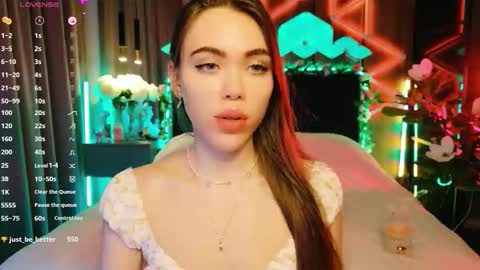 MimiFors online show from September 20, 5:11 pm