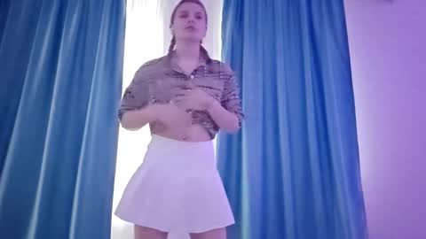 Monika online show from December 3, 5:32 am