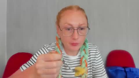 Snapshot of lucky_licky20 chatting on October 16, 12:57 am lucky_licky20 online show from October 16, 12:57 am
