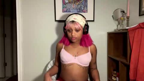 luckylaci777 online show from November 8, 5:23 am