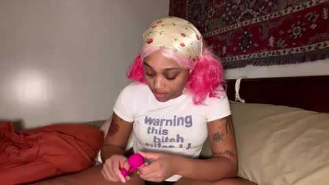 luckylaci777 online show from December 2, 4:36 am