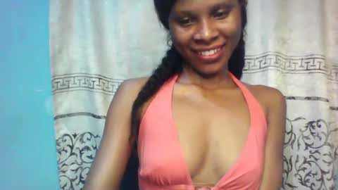 Snapshot of luckymadequeen chatting on February 27, 10:09 pm Gloria online show from February 27, 10:09 pm