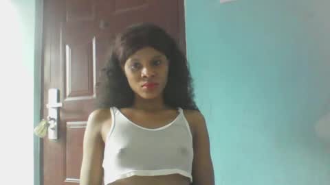 Snapshot of luckymadequeen chatting on January 14, 12:56 pm Gloria online show from January 14, 12:56 pm