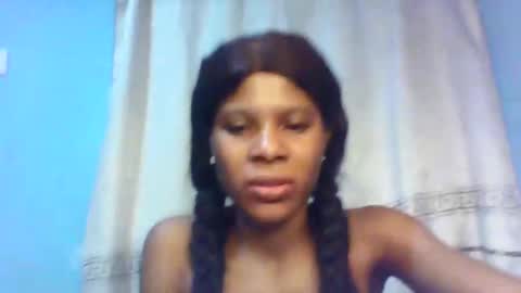 Snapshot of luckymadequeen chatting on January 28, 5:22 am Gloria online show from January 28, 5:22 am