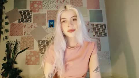 luckysapphire777 online show from March 1, 9:42 am