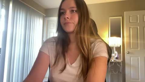 Lucy online show from October 23, 6:58 pm