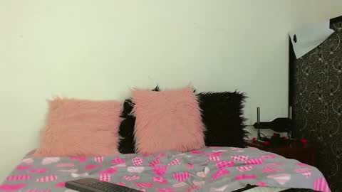 lucy_adams01 online show from January 22, 6:10 pm