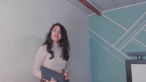 Snapshot of lucy_bluesea chatting on October 11, 1:43 am Lucy Herrera online show from October 11, 1:43 am
