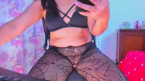 lucy online show from April 14, 1:27 am