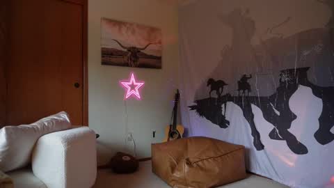 Lucy. online show from March 3, 11:01 pm