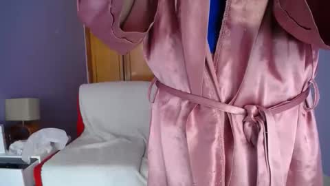  SleepyAbuela online show from February 21, 1:34 pm