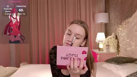 Lucy online show from November 6, 8:31 am