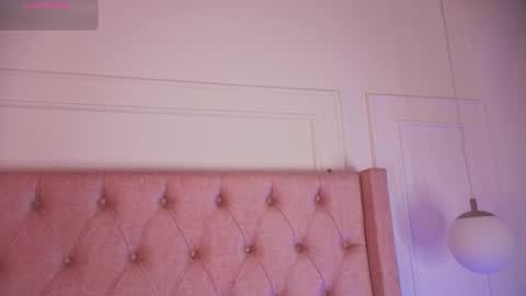 Lucy online show from December 21, 3:22 am