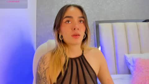 Lucy online show from September 19, 4:33 am