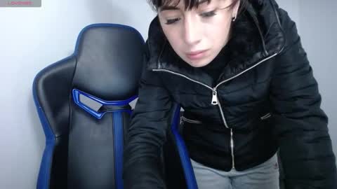 luisa_homes online show from November 29, 2:15 am