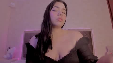 Luisa Giraldo online show from September 19, 11:42 am